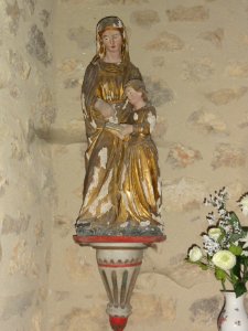 Roche d'Agoux (Puy-de-Dôme) église statue Ste Anne