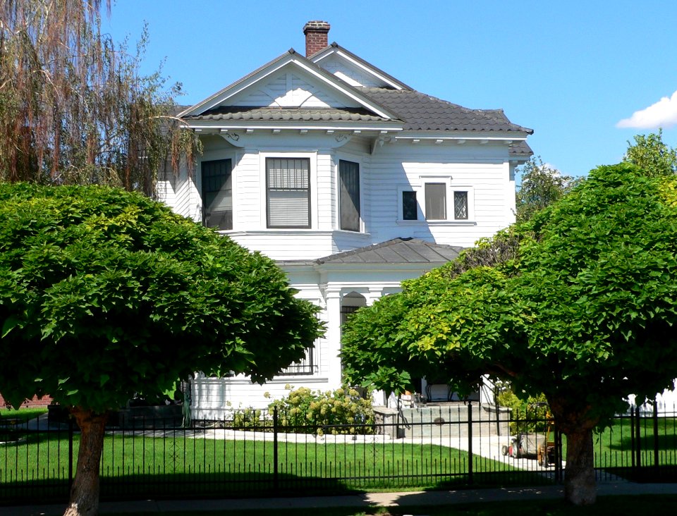 Robison house (Sparks, Nevada) from E 1