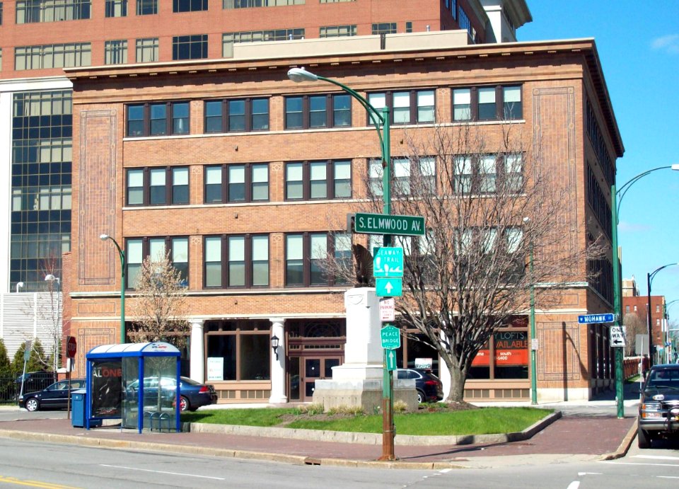 Robertson–Cataract Electric Building