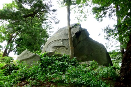 Rock - Morioka Castle - Iwate, Japan - DSC03968