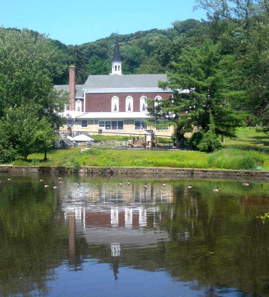 Roslyn Presby Church pond jeh