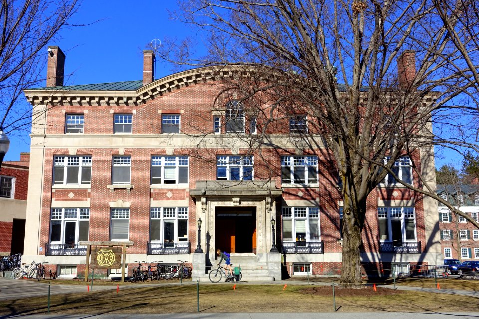 Robinson Hall - Dartmouth College - DSC01640