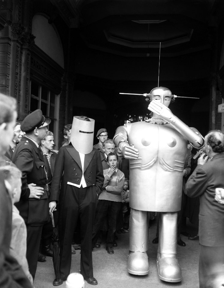 Robot en Narman op Spees Plees, Bestanddeelnr 908-7205