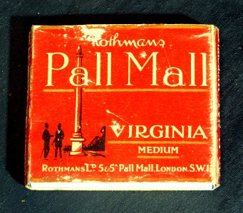 Rothmans Pall Mall Virginia medium cigarettes