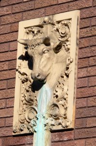 Roth Fountain (Sioux City) head S
