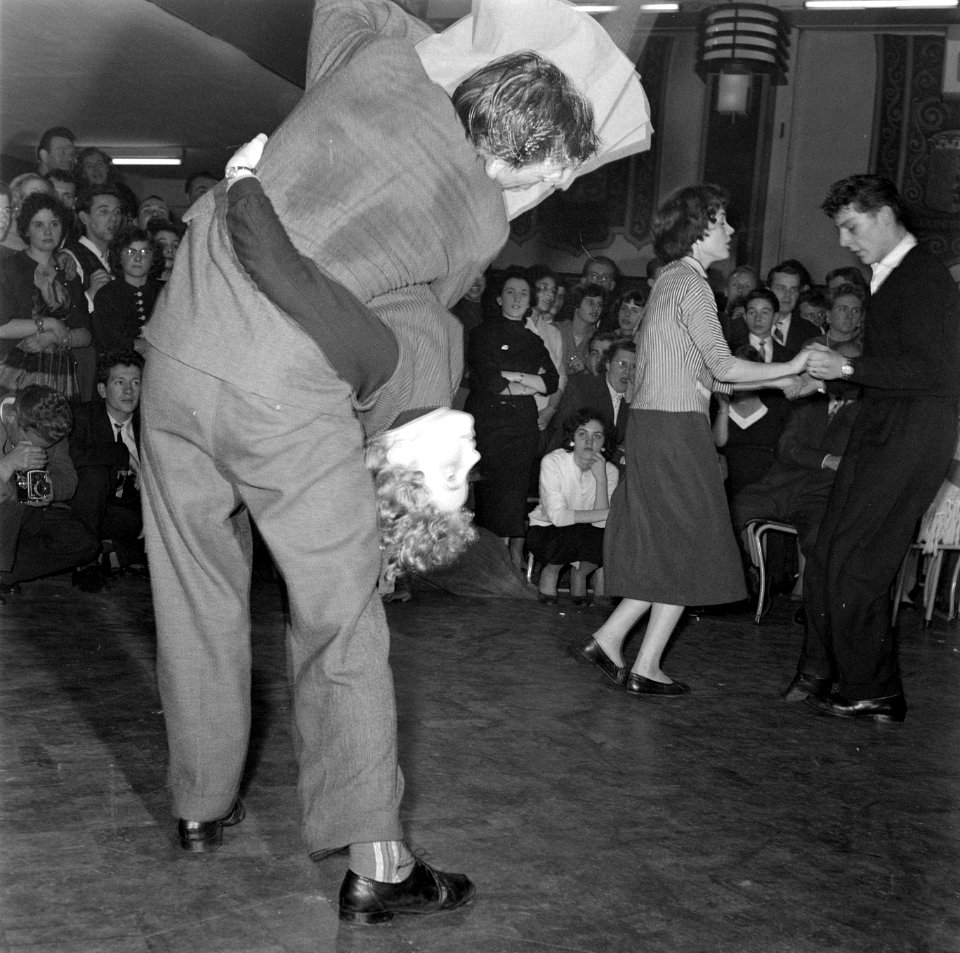 Rock-'n-Roll danswedstrijd in Krasnapolsky te Amsterdam, Bestanddeelnr 908-2957