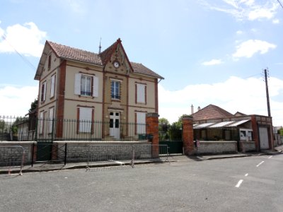 Rouilly (Seine-et-Marne) La mairie à La Bretonnière