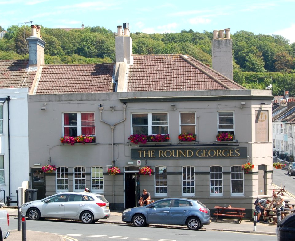 Round George's pub, 14 Sutherland Road, Brighton (July 2019) (2)