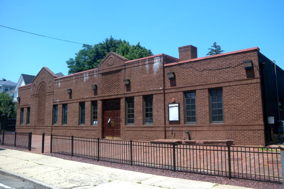 Roslyn Synagogue Orthodox 257 Garden St jeh