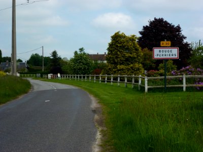 Rouge-Perriers (Eure, Fr) city lim it sign