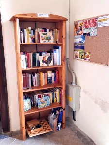 Rothenschirmbach Kirche öffBücherschrank