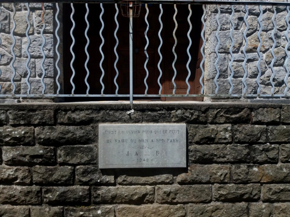 Rosières (Ardèche) - Maison paroissiale - Plaque