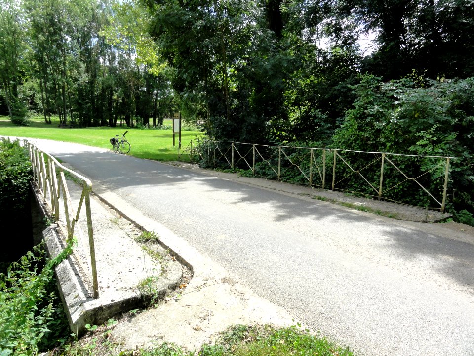 Rouilly (Seine-et-Marne) pont à Rouilly