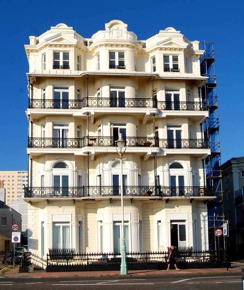 Royal Crescent Mansions, 100–101 Marine Parade, Brighton (NHLE Code 1381755) (September 2018) (3)