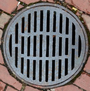 Round drain, well made - Cambridge, MA - DSC04751 photo