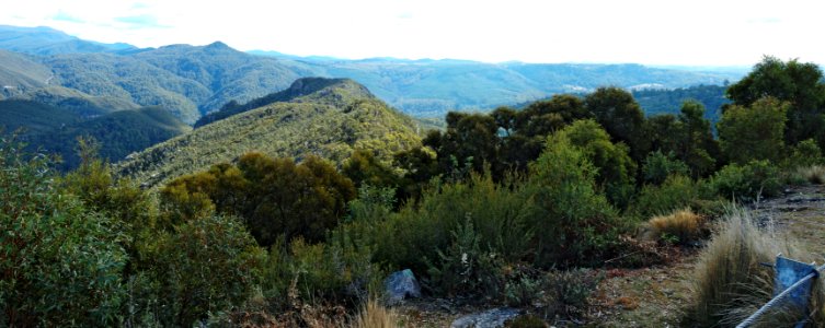 Round-Mountain-lookout-20070422-023