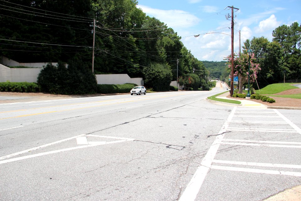 Roswell Road, Sandy Springs, GA July 2017