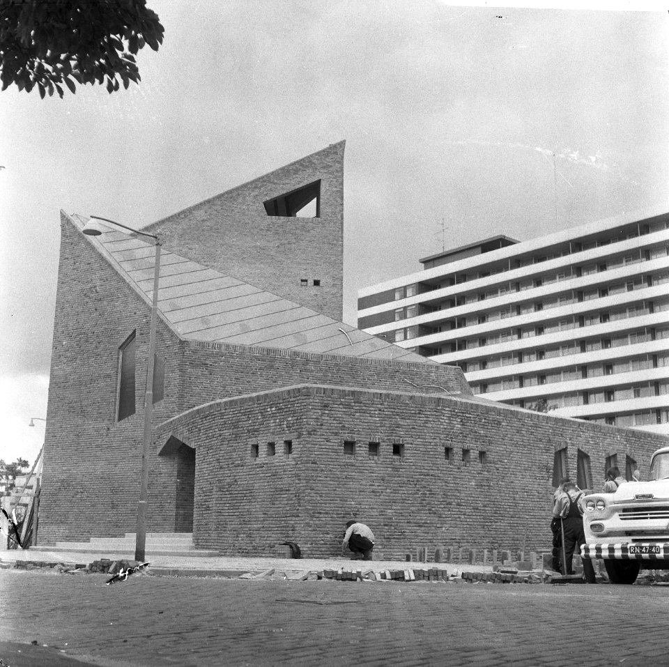 Rotterdam. Kerkgebouw van de Christengemeenschap aan de Lumeystraat, Bestanddeelnr 919-2920