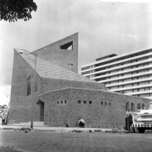 Rotterdam. Kerkgebouw van de Christengemeenschap aan de Lumeystraat, Bestanddeelnr 919-2920