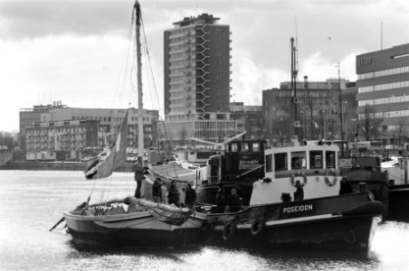 Rotterdamse stichting Schepen uit verre landen krijgt Egyptische faloucha in de , Bestanddeelnr 930-6040