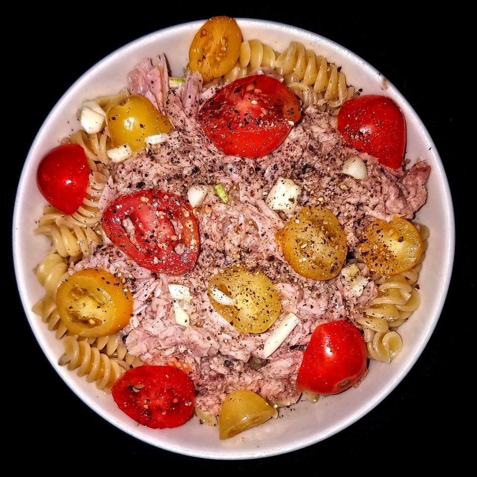 Rotini with tuna, cherry tomatoes, olive oil, garlic, and black pepper - Massachusetts