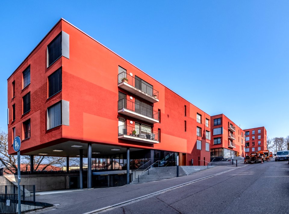 Rote Neubauten in der Doblerstraße 2019