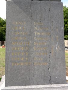 Rouvrois-sur-Othain (Meuse) monument aux morts (03)