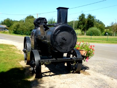 Rouvroy-sur-Audry (Ardennes) vieille locomotive