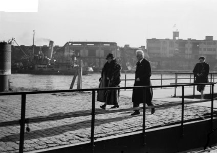 Rotterdam, reportage van de opleving in het Havenbedrijf, Bestanddeelnr 900-9240 photo