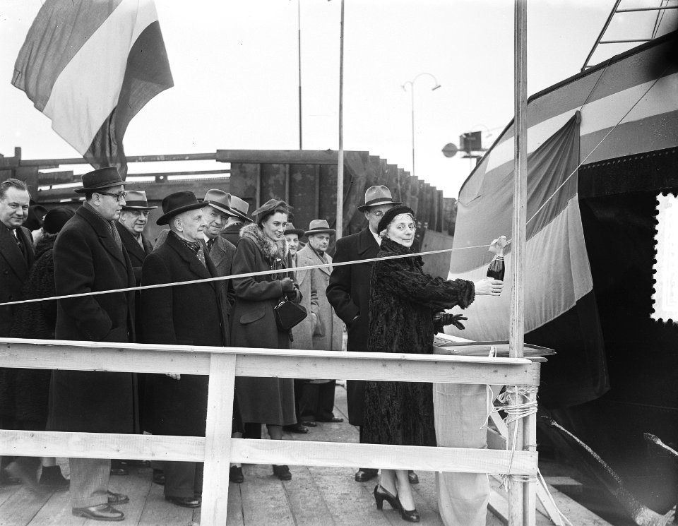 Rotterdams Rijnvaart Maatschappij NV tewaterlating Rijnmotorschip Bulgersteijn, Bestanddeelnr 905-4564