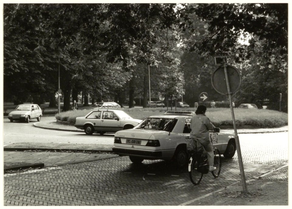 Rotonde Kenaupark. NL-HlmNHA 54031924