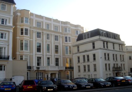 Royal York Buildings (Youth Hostel), Old Steine, Brighton (NHLE Code 1380677) (April 2009) (1)