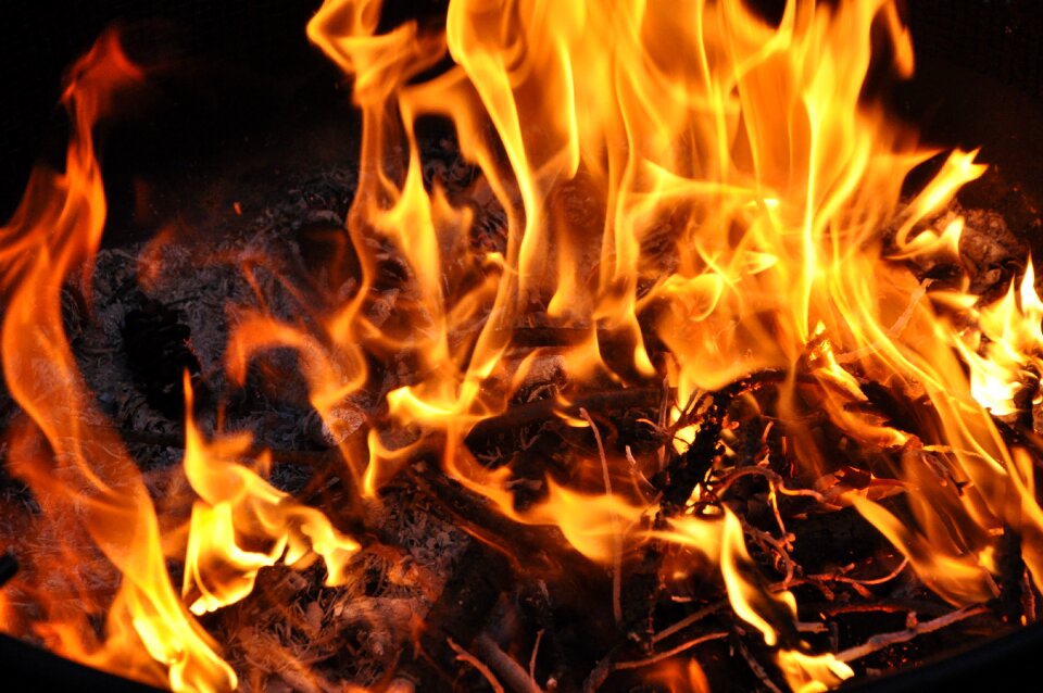 Fire night red