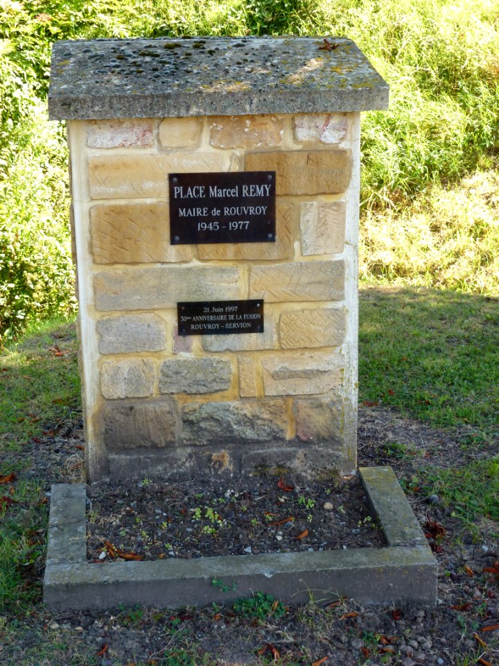 Rouvroy-sur-Audry (Ardennes) street sign - memorial ancien maire