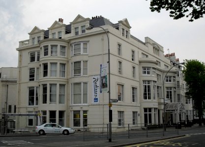 Royal York Buildings (Youth Hostel), Old Steine, Brighton (NHLE Code 1380677) (May 2010) (2)