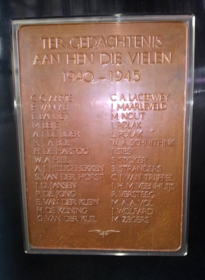 Rotterdam monument aan hen die vielen