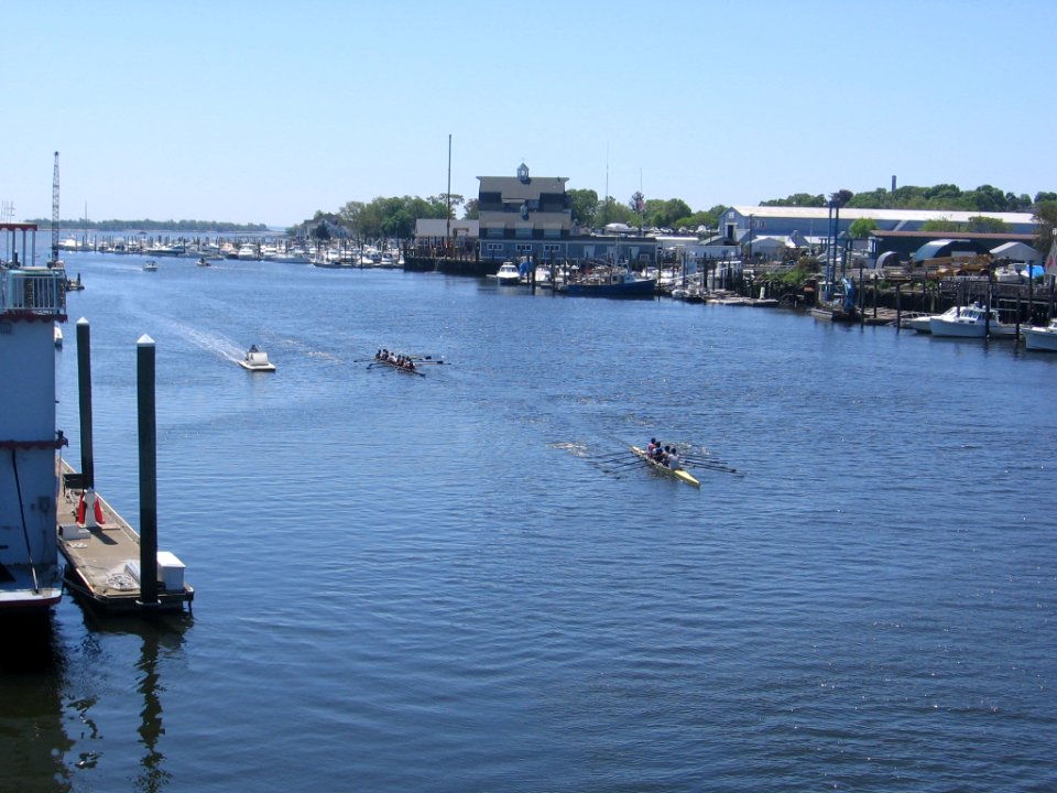 Rowing up the Norwalk 054