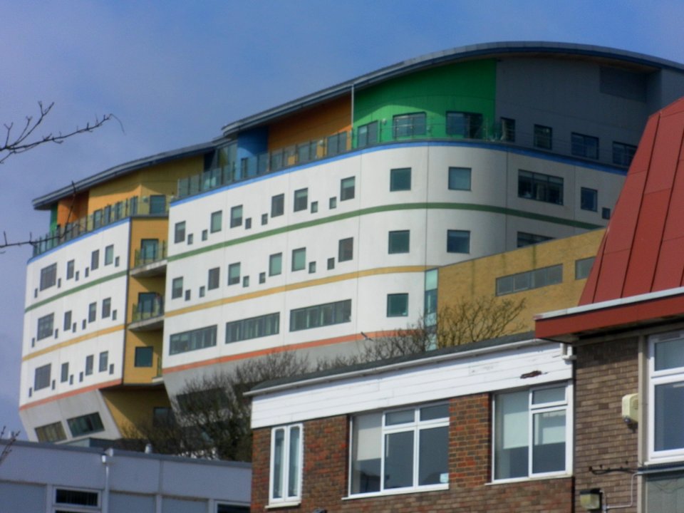 Royal Alexandra Children's Hospital, Brighton (from SE) (April 2013)