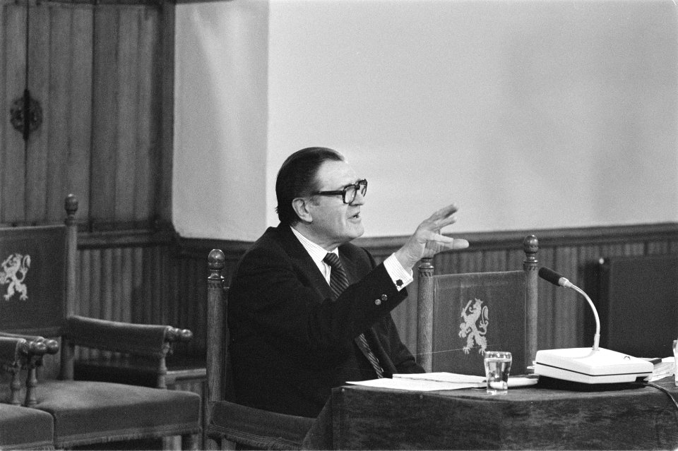 RSV-enquete dr. J. R. M. van den Brink, Bestanddeelnr 932-9461