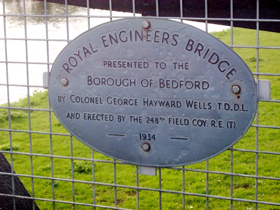 RoyalEngineersBridgePlaque