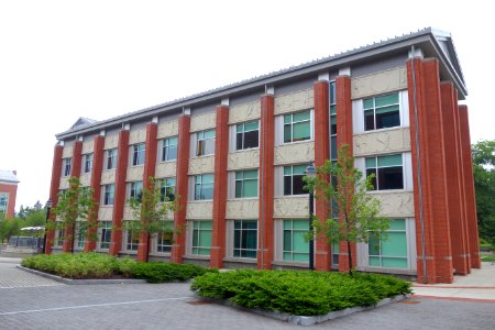 Rowe Center for Undergraduate Education - University of Connecticut - DSC09920