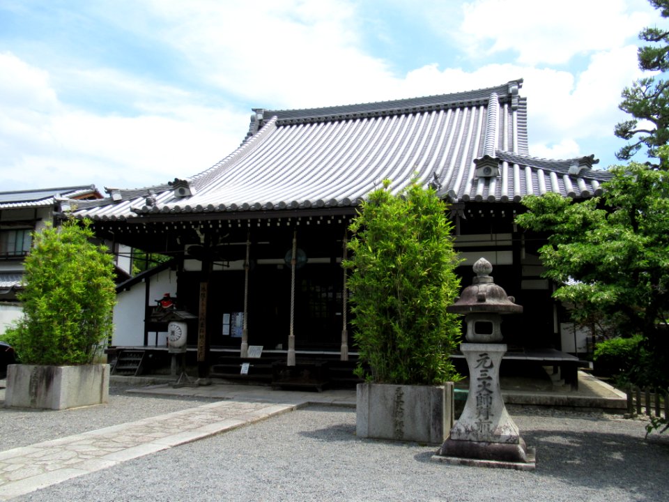 Rozan-ji main hall 004
