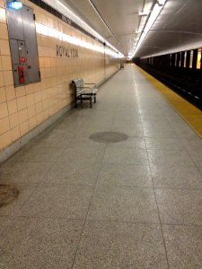 RoyalYorkEastboundPlatform