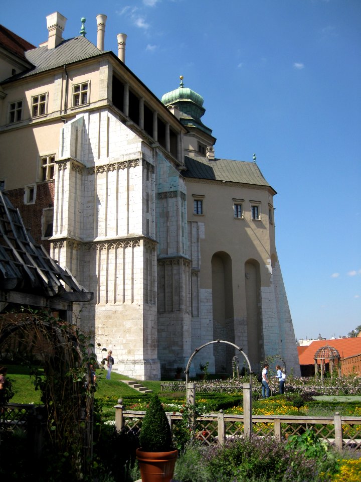 Royal Garden in castle of Wawel in Kraków 2015 (3)