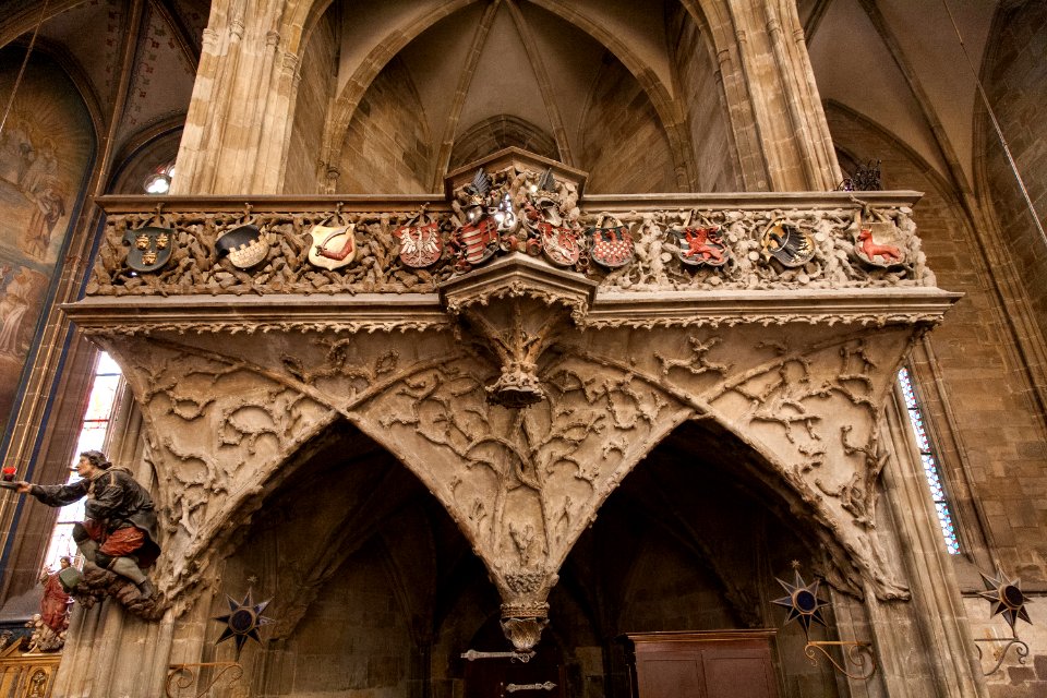 Royal Oratory in St. Vitus Cathedral Prague 2009 No-II- 05