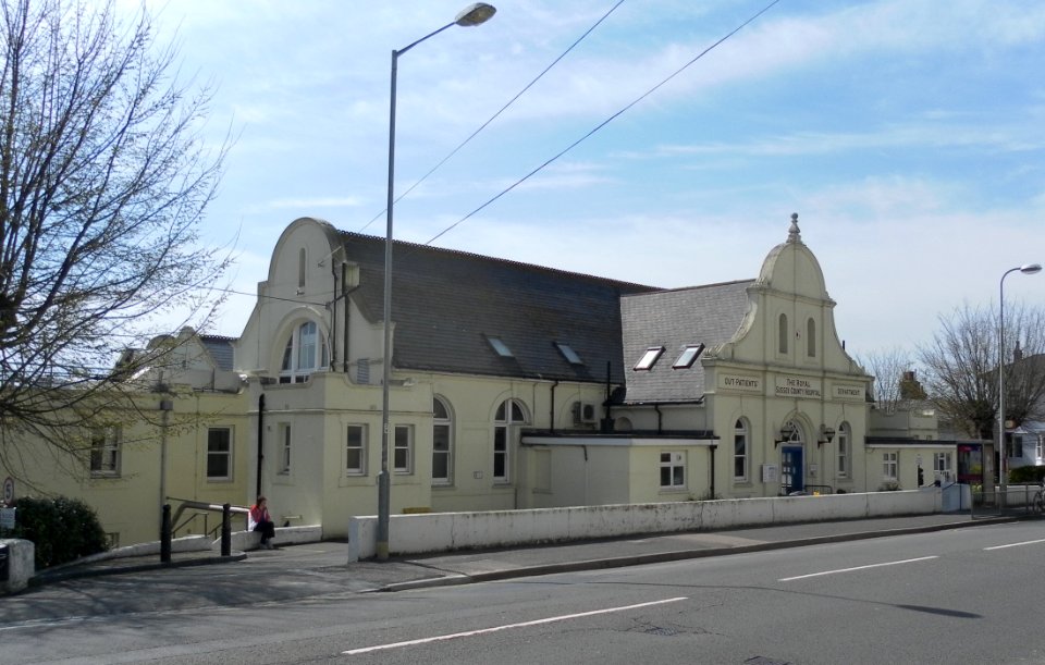 Royal Sussex County Hospital, Eastern Road, Kemptown, Brighton (Outpatients Department Building) (April 2013) (2)