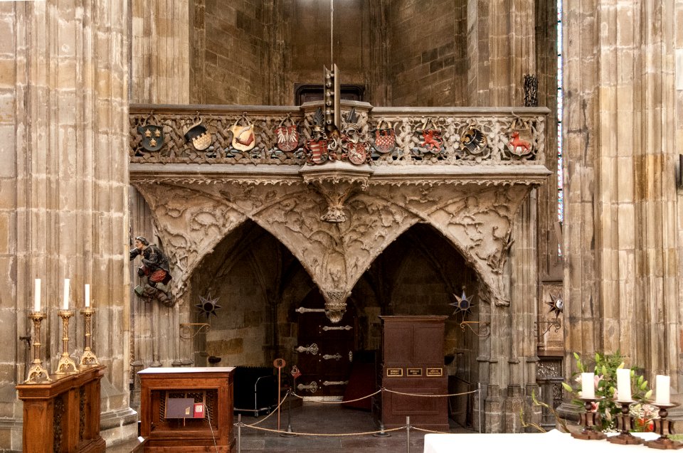 Royal Oratory in St. Vitus Cathedral Prague 2009 No-II- 04