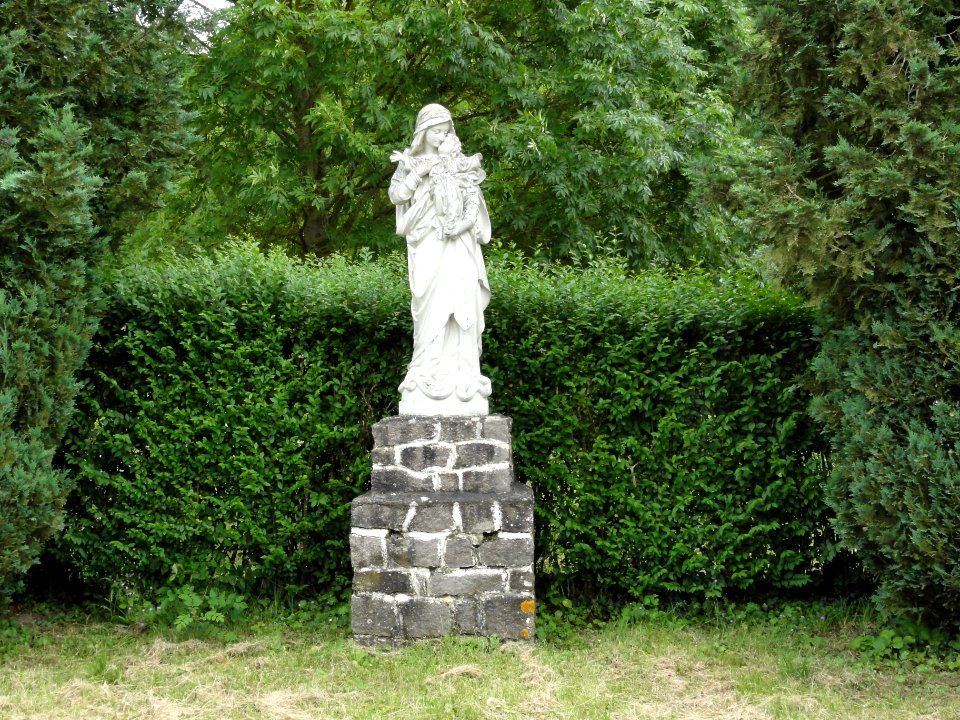 Roville-devant-Bayon (M-et-M) statue Vierge et Enfant