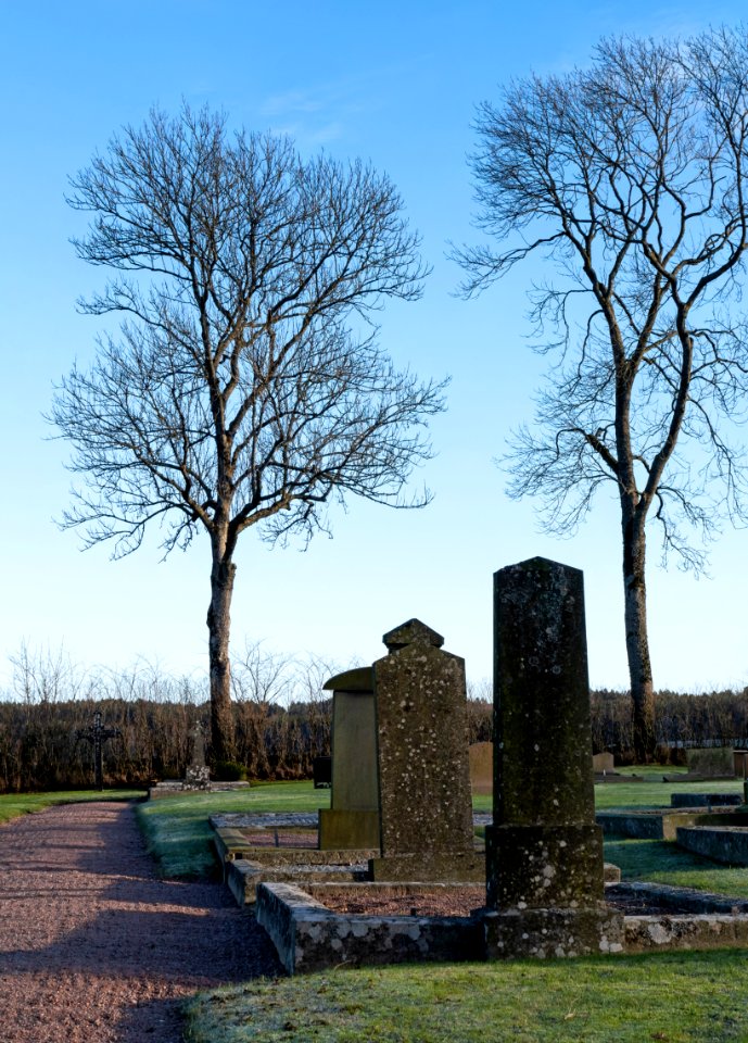 Row of gravestones in Brastad old cemetery