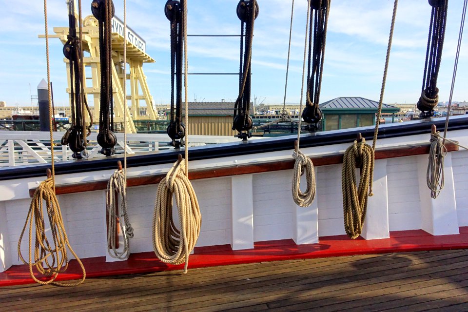 Ropes, C.A. Thayer (ship, 1895) - Hyde Street Pier - San Francisco, CA - DSC02161